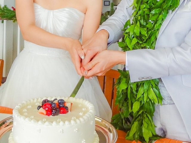 結婚式の二次会のケーキってどんなのがあるの 種類と選び方のポイントを解説 Sampaguita